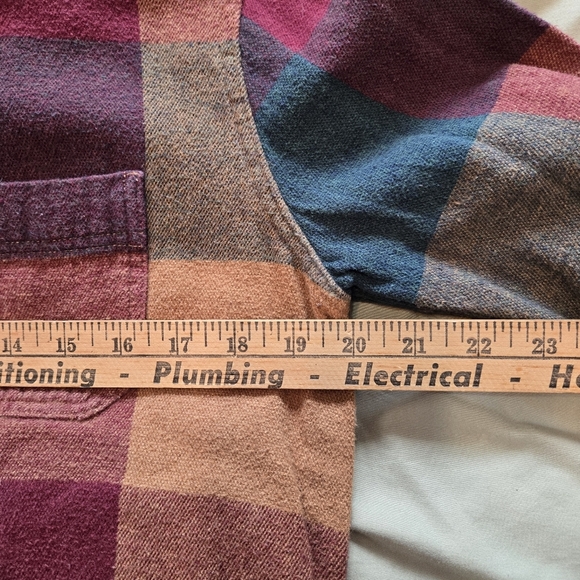 Hollister's Fall Colored Flannel - Picture 5 of 8